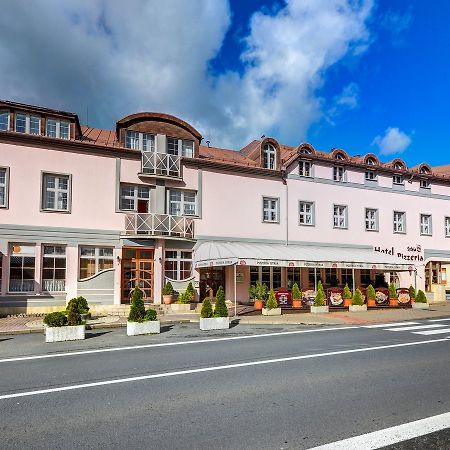 Hotel Pizzeria Istria Velké Losiny Esterno foto