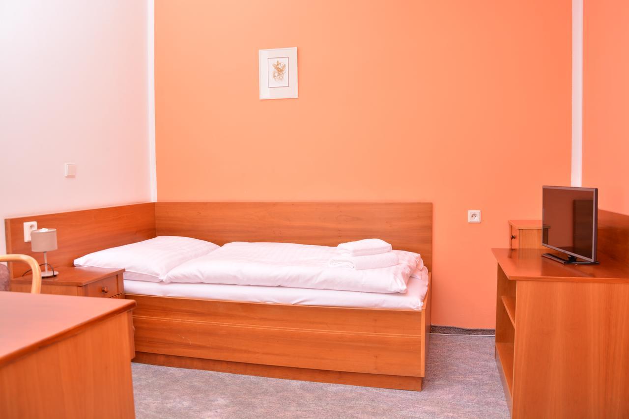 Hotel Pizzeria Istria Velké Losiny Esterno foto