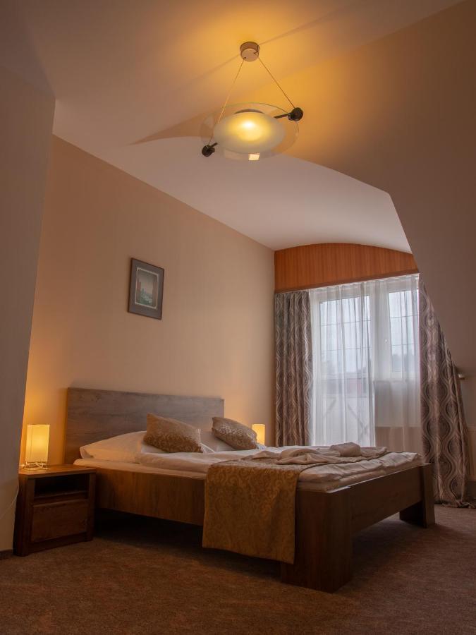 Hotel Pizzeria Istria Velké Losiny Esterno foto